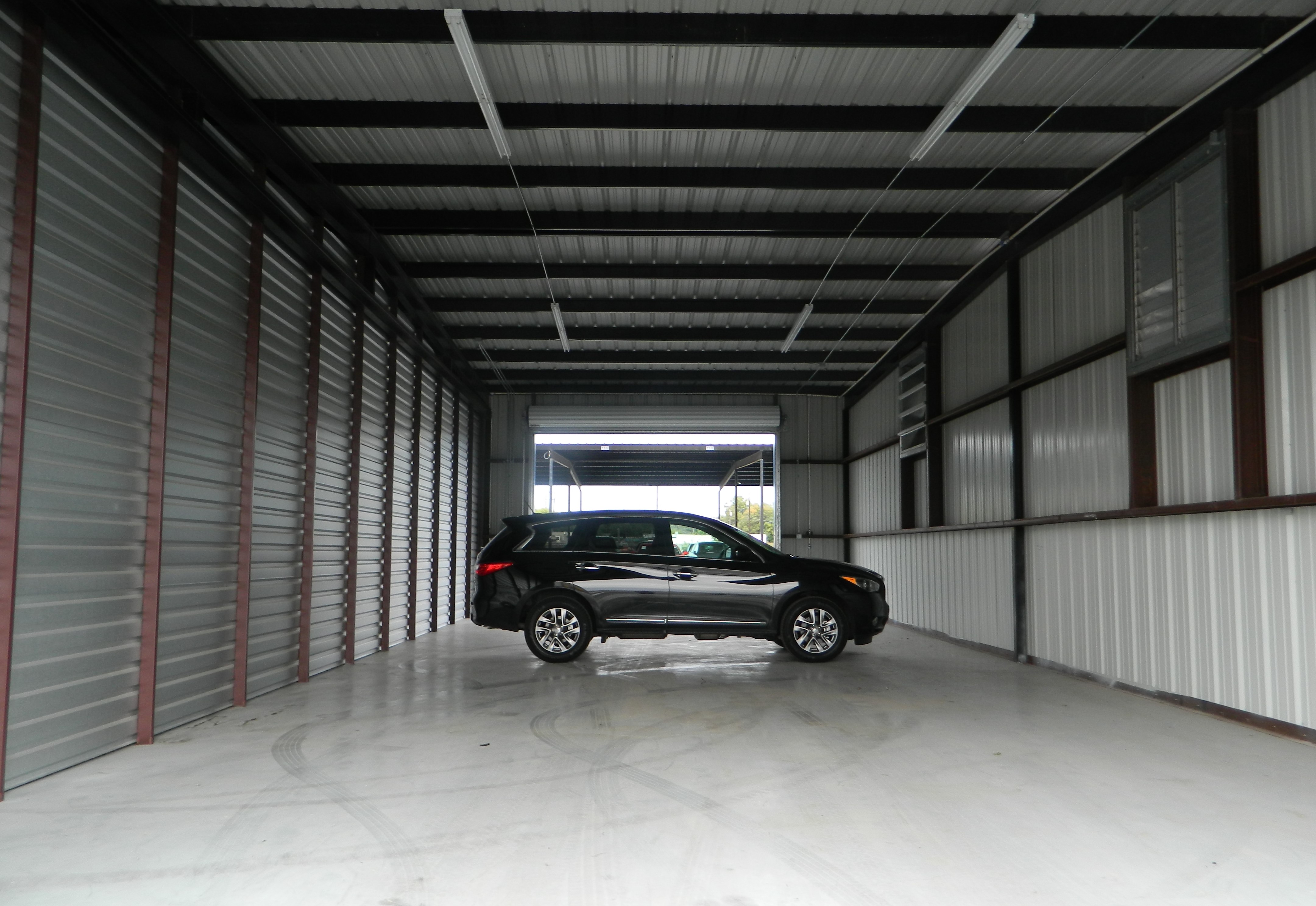 vehicle storage available San Antonio, TX
